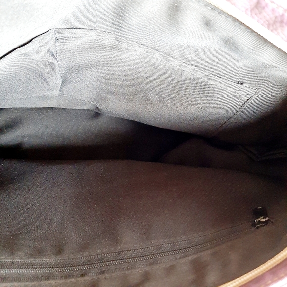 Spring Crossbody Bag - Picture 10 of 11